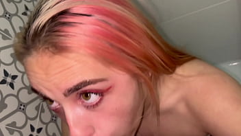 I Love To Suck Daddy&#039_s Cook Before Shower
