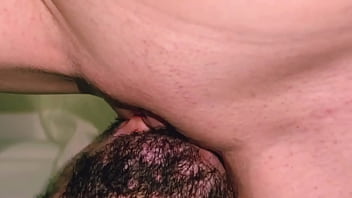 Mi Esclavo Me Come El Culo Y El Co&ntilde_o Y Tengo Orgasmo En Su Boca !!