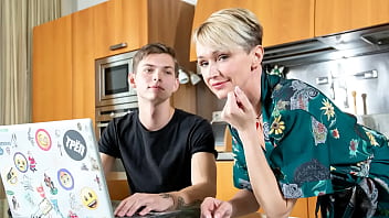 Shaming Mom'_s Gorgeous Mature Friend Into Kinky Sex On Kitchen Table Shaming Mom'_s Gorgeous Mature Friend Into Kinky Sex On Kitchen Table