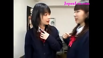 Young L. First Time Lesbian Kissing Young L. First Time Lesbian Kissing