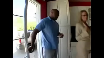 Horny Moms – Kylie Worthy