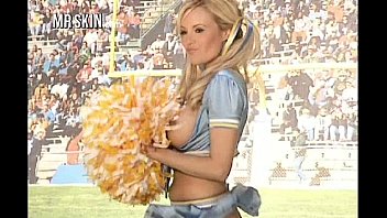 882-GridironGirls-Tube-iP