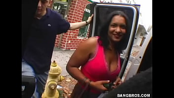 BANGBROS – Hot Babe Fucked On The Bang Bus BANGBROS – Hot Babe Fucked On The Bang Bus
