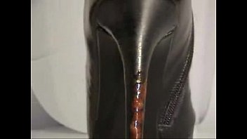 Desi Indian BDSM Mistress Anshika Performs A Nasty Footjob In Mumbai House