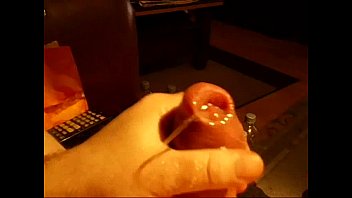 PissPumpedCockCondomWank 0001 [HD 640×480 MPEG4]