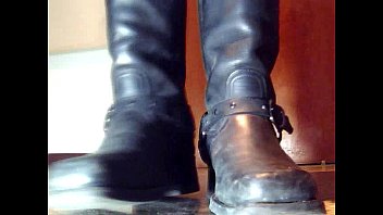 Boot Play Boot Play