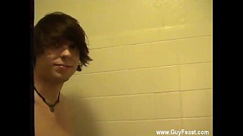 Sexy Men He Lathers Up And Scrubs His Smooth, Toned Bod Before Sexy Men He Lathers Up And Scrubs His Smooth, Toned Bod Before