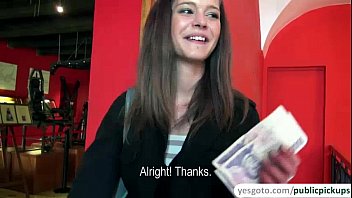 Beautiful Kelly Exposes Tits And Ass At The Museum In Exchange Of Cash