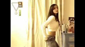 LuhhLiciousxo – Brazilian Girl Dancing To En La Disco Remix