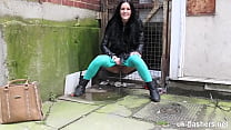 British Amateurs Shows Construction Workers Her Pussy