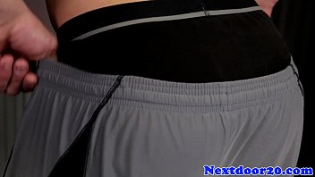 Gaysex Muscle Jock Wanking At The Gym Gaysex Muscle Jock Wanking At The Gym