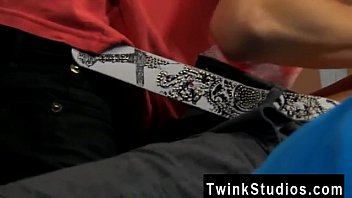 Sexy Men Kyler Moss Leads His Blindfolded Buddy Blade Woods To The
