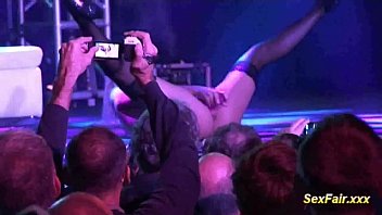 Blonde Loves Doing Live Shows Blonde Loves Doing Live Shows