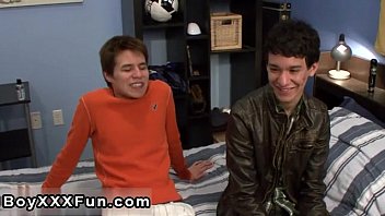 Gay Video Leon Cums While Getting His Bum Banged Hard! He Later Gets Gay Video Leon Cums While Getting His Bum Banged Hard! He Later Gets