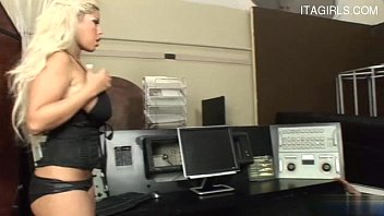 Hot Sister Facefuck Hot Sister Facefuck