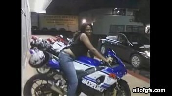 Fucking My Homie&#039_s Wife – White Dude Satisfies Black Bitch Wife