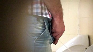 Spy In Toilet.MP4 Spy In Toilet.MP4