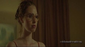 Freya Mavor The Lady In The Car With Glasses And A Gun 2015 Freya Mavor The Lady In The Car With Glasses And A Gun 2015