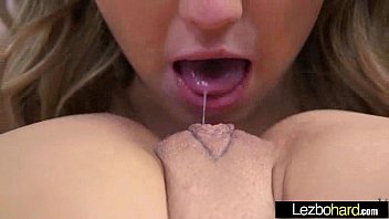 (Lily Rader &amp_ Naomi Woods) Lez Girls KIss And Licks Their Wet Holes Video-21